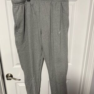 Nike Men's Heather Gray Joggers